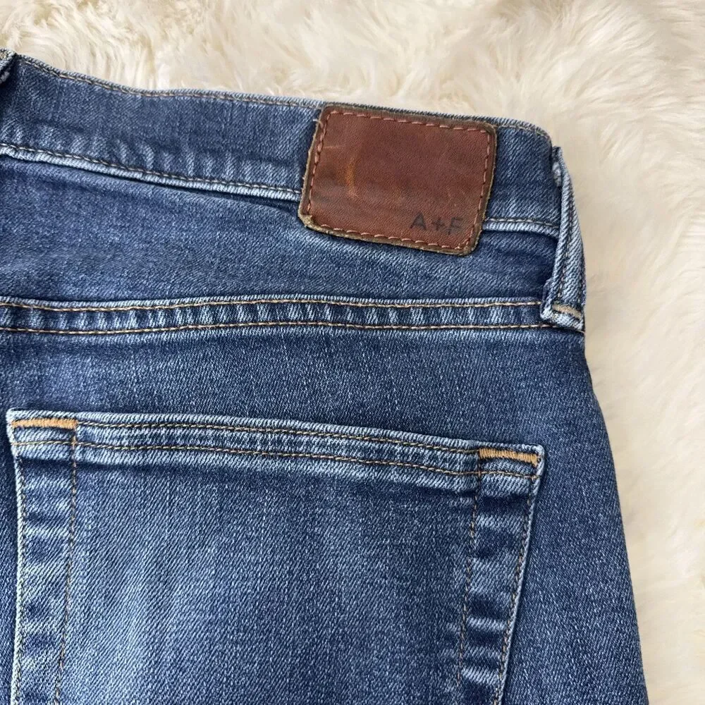 Abercrombie & Fitch Langdon Slim Jeans Mens 32x34 Measures 32x32 Blue Stretch